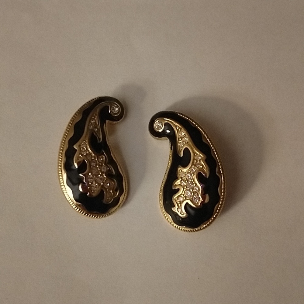 Black and gold tone clip earrings with rhinestones
